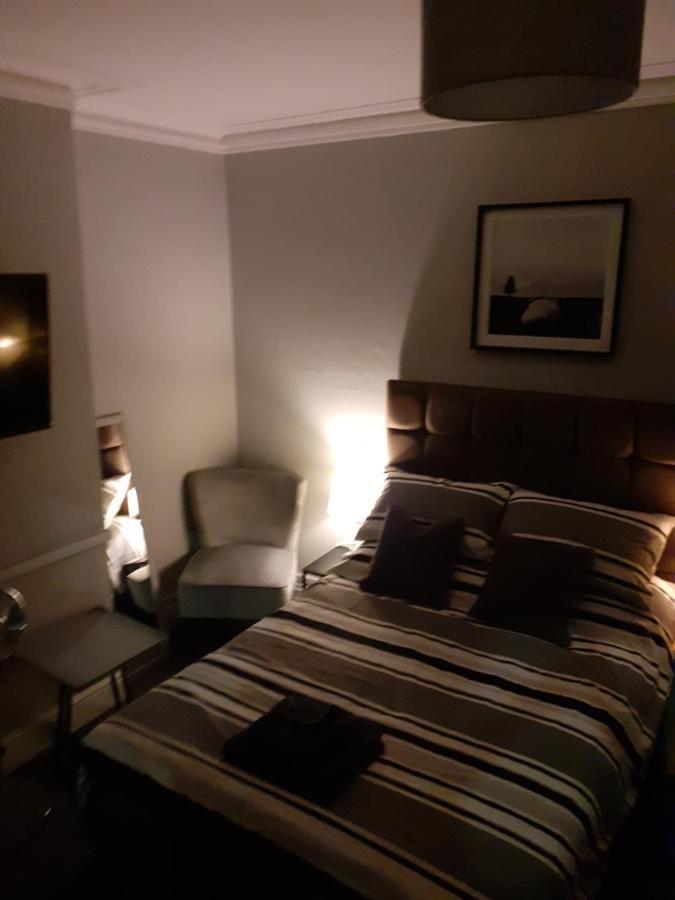 Caversham Lodge Reading Ngoại thất bức ảnh