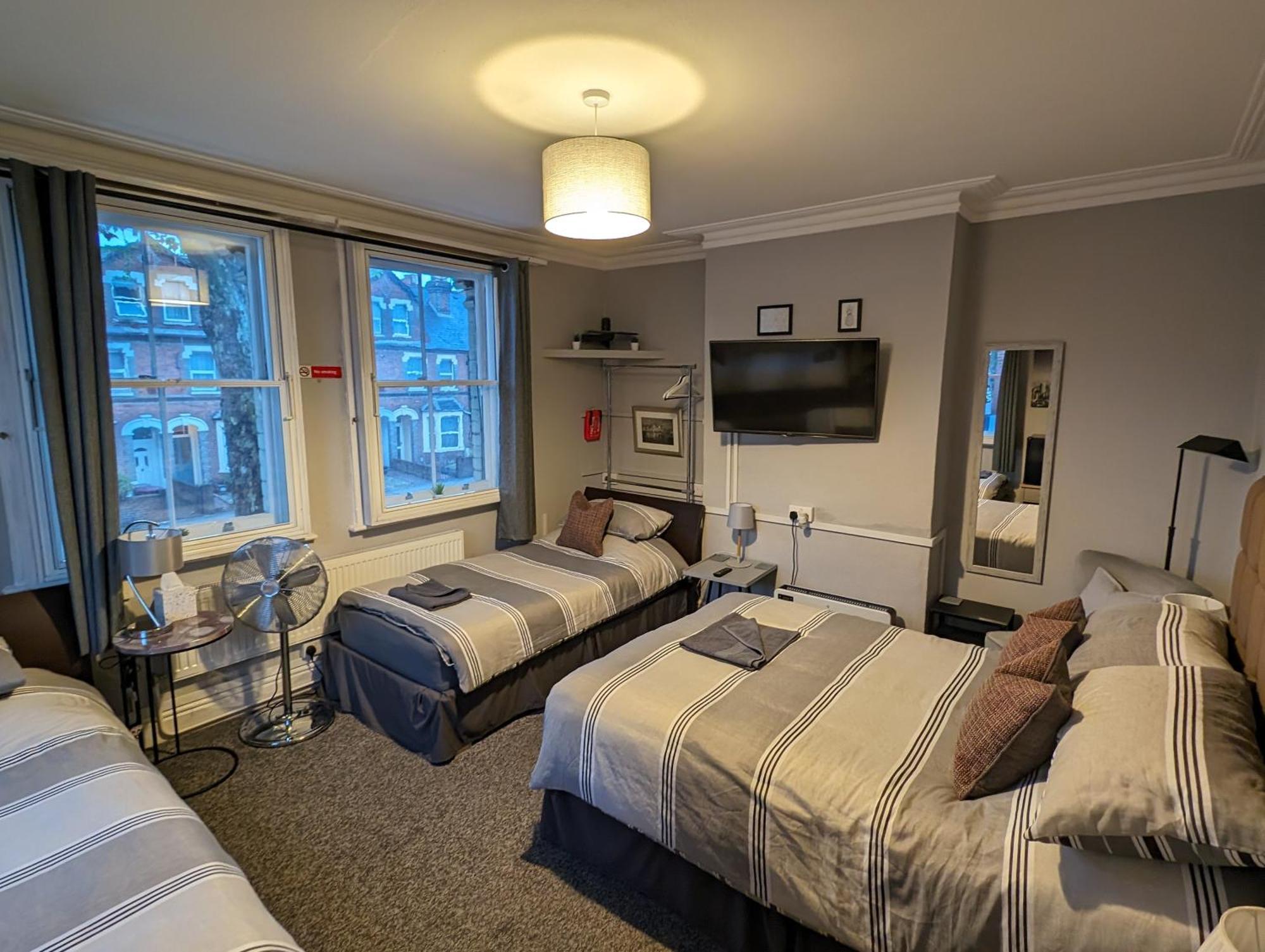 Caversham Lodge Reading Ngoại thất bức ảnh